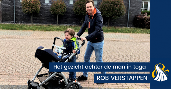 HET GEZICHT ACHTER DE MAN IN TOGA | Rob Verstappen
